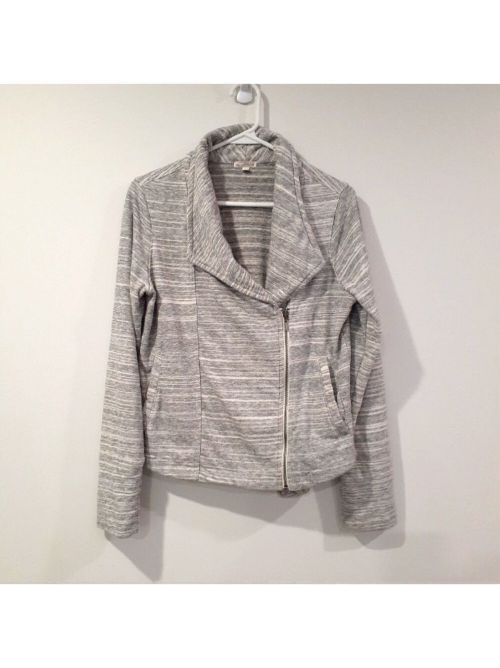 GAP Heathered Grey Sweater/Jacket